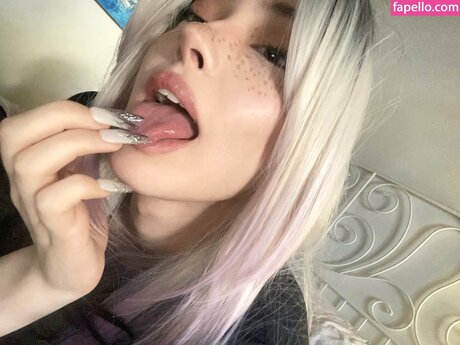 Eieniffy exclusive pornstar img