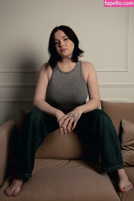 ThuBoppre model high quality photo