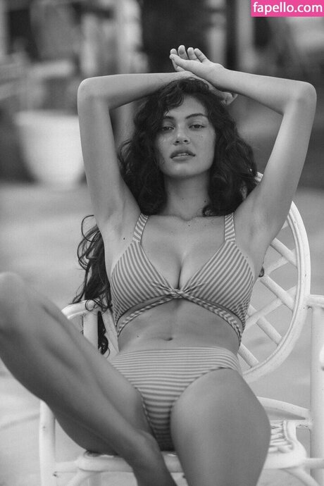 kylie likes blue model exclusive photos