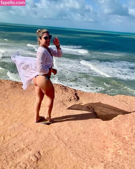 Bethe Correia hot star image