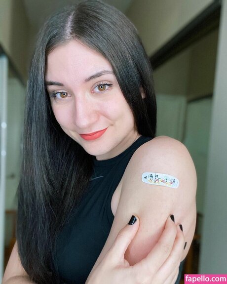 Brizzy Voices beautiful model images