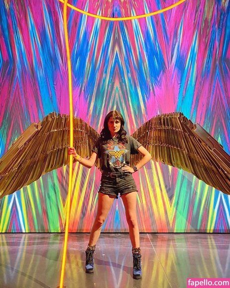 Brizzy Voices model hd gallery