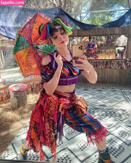 Brizzy Voices pretty actress pictures