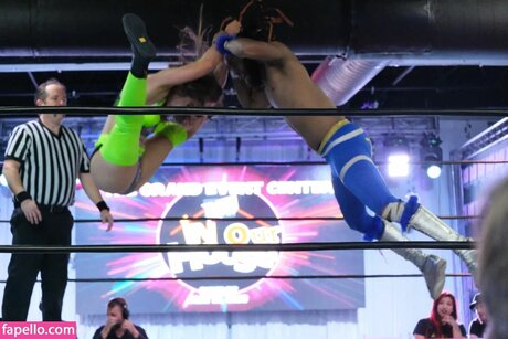 Wren Sinclair perfect model img