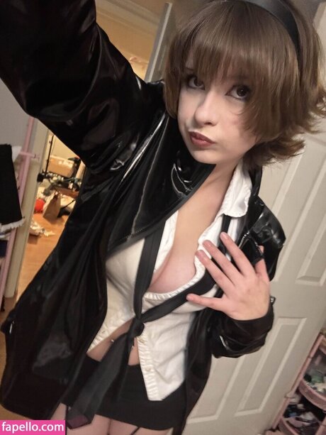 Saltedfishcakes sexy model gallery