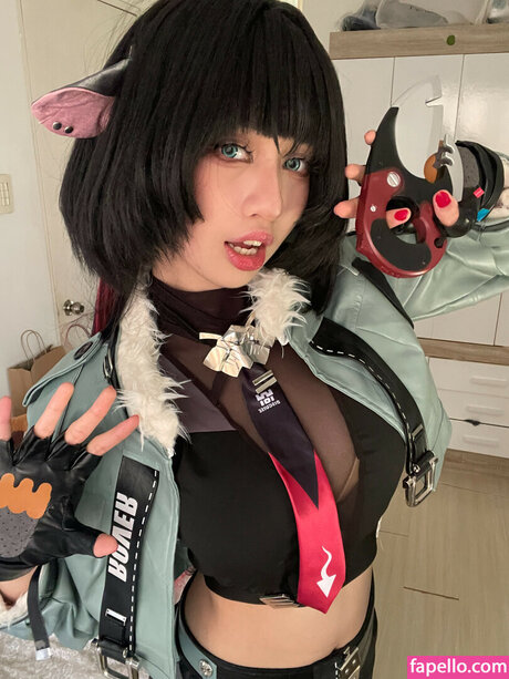 Kettsley model beautiful photos