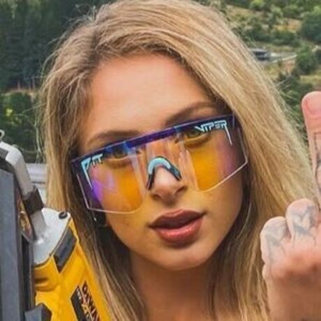 Emma Olofsson sex model pic