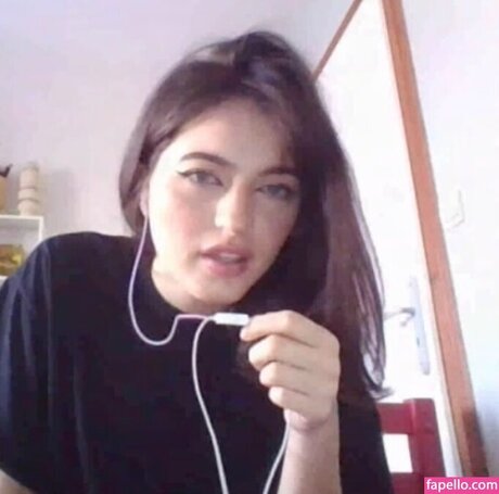 bonnettbonett adult actress photos