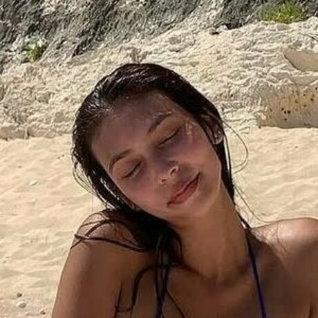 Chlo Gervais pretty pornstar galleries