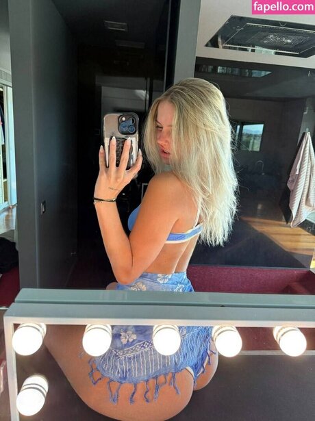 Lia Sikora perfect actress photo