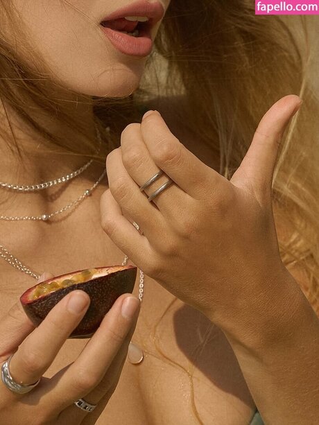 Atanasova Lera pornographic model image