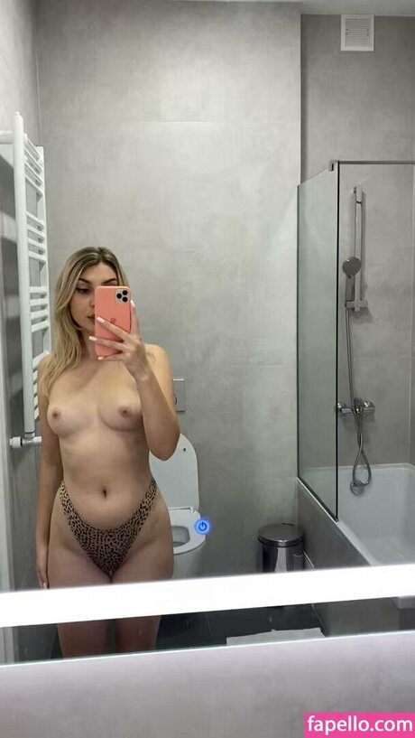 Jenny Lux xxx model archive