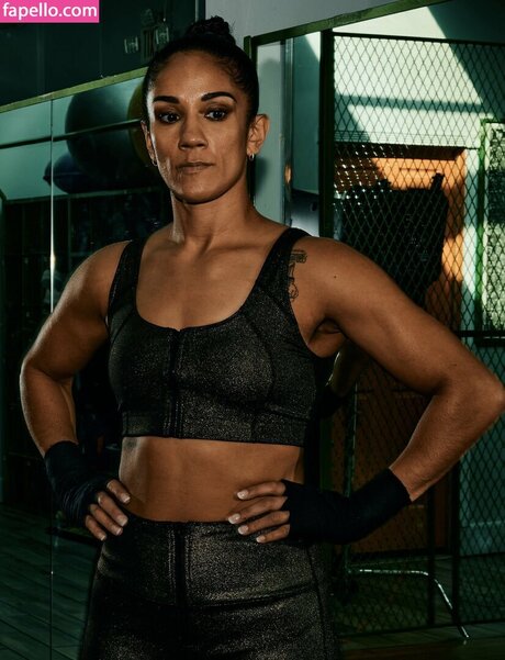 Amanda Serrano star erotic image