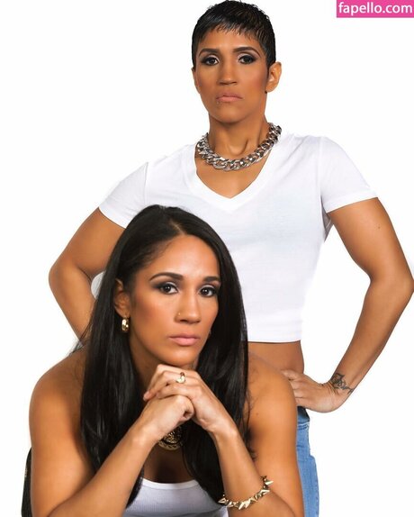 Amanda Serrano nude model photo