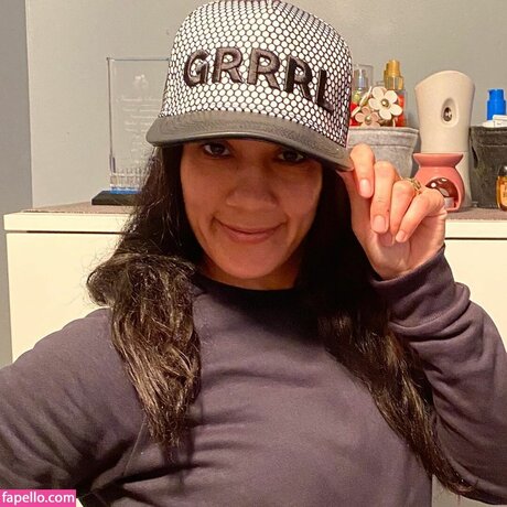 Amanda Serrano star erotic picture