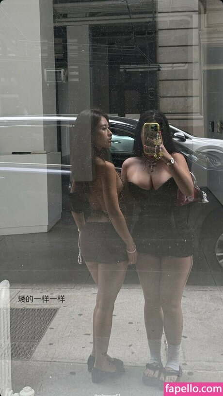 ZonxKaru naked pornstar gallery