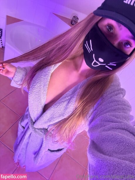 aleacutie beautiful star photo