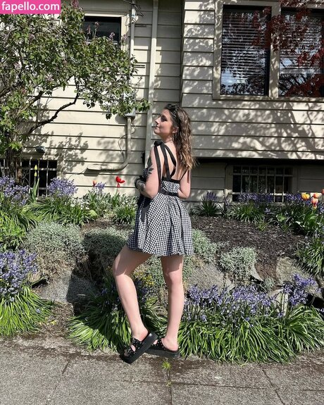 Msvioletvixxen pornstar naked archive