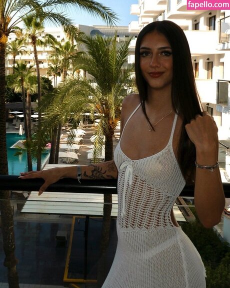 Elisha Walbyoff actress photo