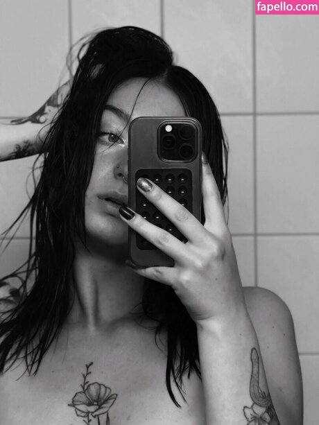 Kiras note sexy pornstar archive