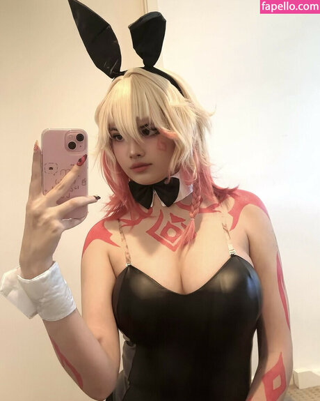 to okki art actress pic