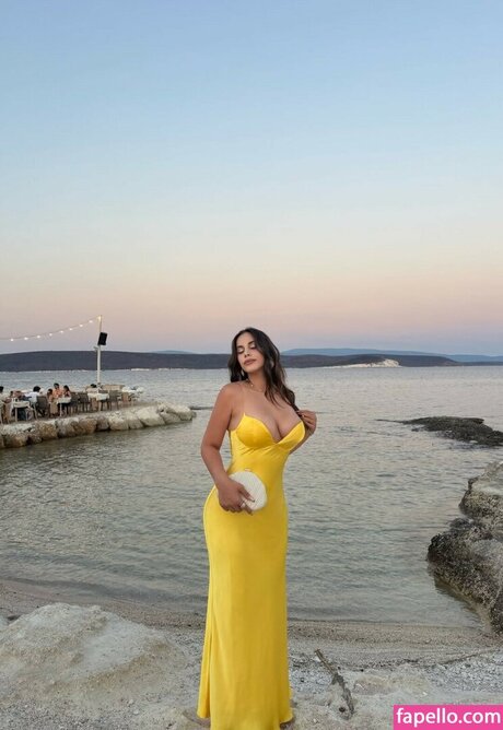 sseliingn best actress img