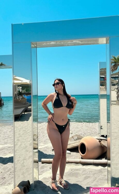 sseliingn hd actress image