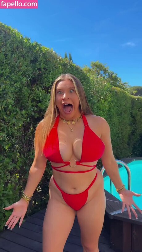 Justinaccessible high quality model images