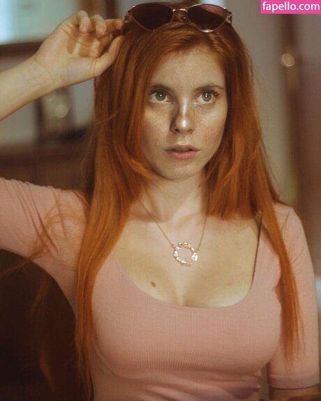 Lucilla Jiggly model nudes img