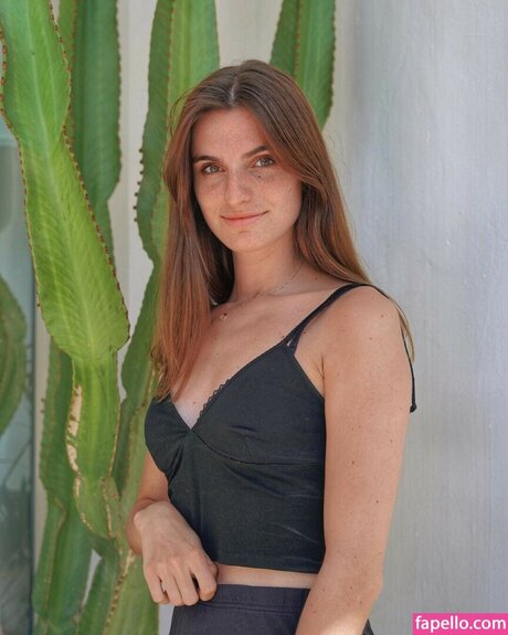 Thea GS nudes model photos