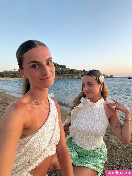 Thea GS model nude gallery