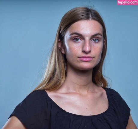 Thea GS nudes star photos