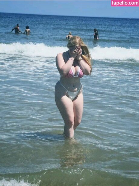 Sadie Stone nice model pic