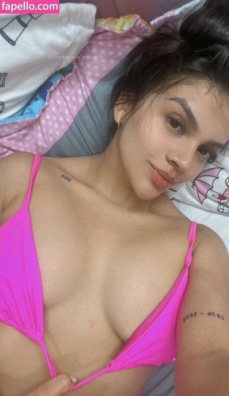 SoydahianaGonzalez sexy model photos