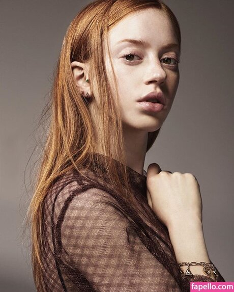 Lily Newmark star perfect image