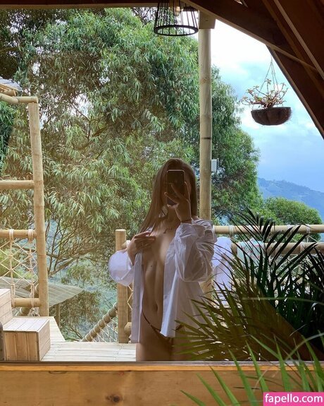 helendlavega model art archive