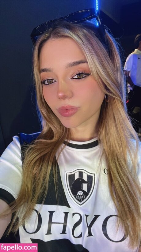 Nataliamx sexy actress pic