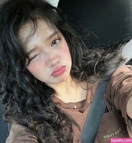 Outrovero model nice archive