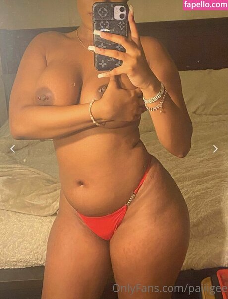 paiiigee beautiful model photo