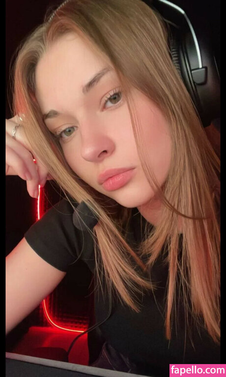 sharrimalagisi star high quality pics