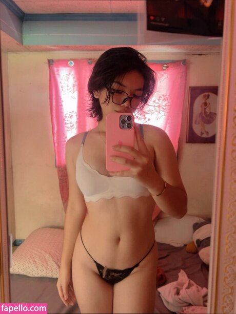 Herbie Lee hot pornstar picture