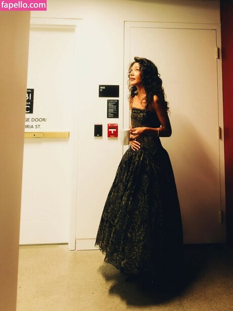 Olivia Dean art pornstar picture