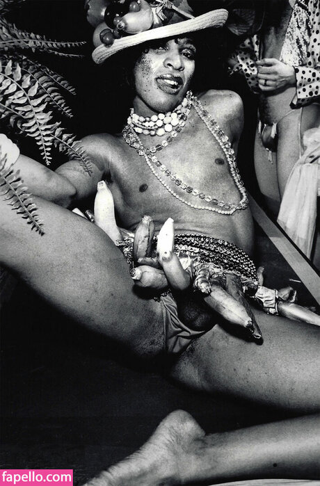 Arlene Le nude pornstar picture