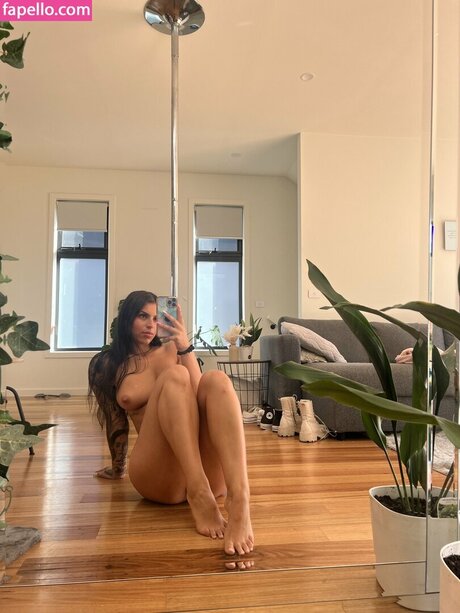 Zoe Pattison pornstar naked pics