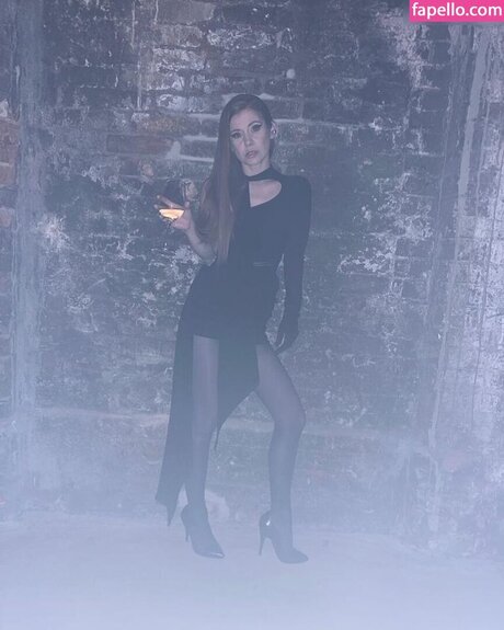 Josefine Preu_ pornographic model pics