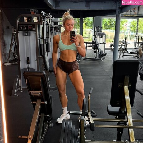 Livi Sheldon beautiful star galleries