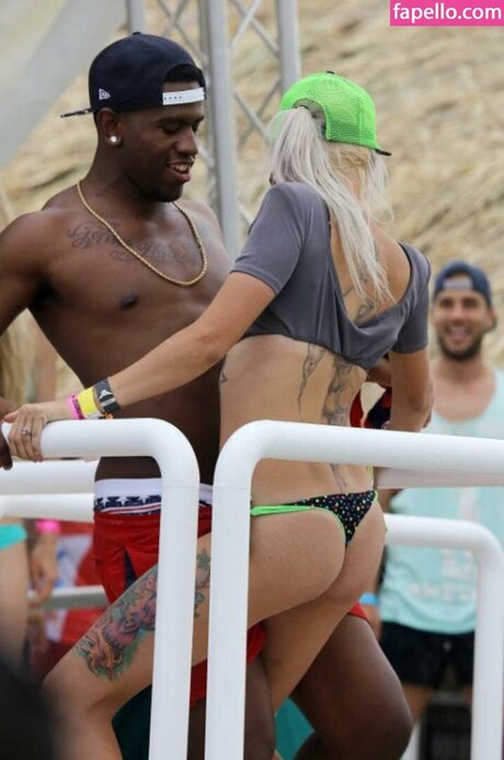 Ella Dvornik nice pornstar gallery