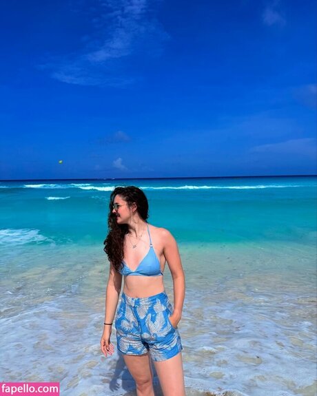 Abbi Pulling top actress pic