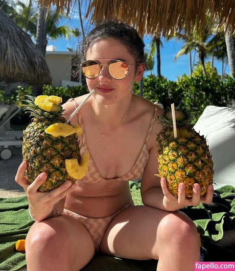 Abbi Pulling star sexy images