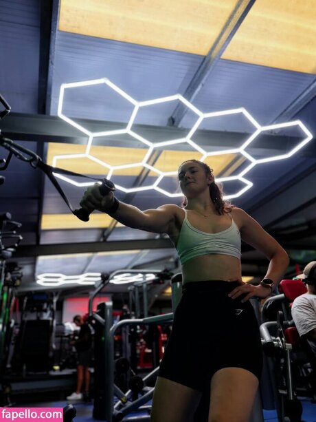 Abbi Pulling sexy model images